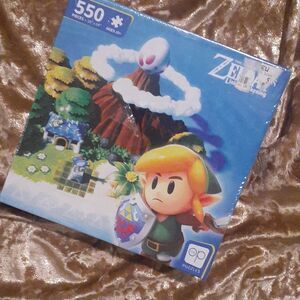 Zelda puzzle 18x24 550pc ages 10+